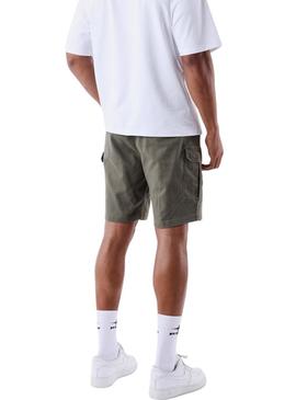 Projeto Bermuda X Paris verde técnico para homem.