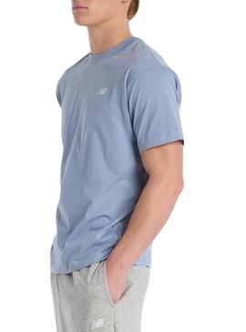 Camiseta New Balance Sport Essentials azul para homem.