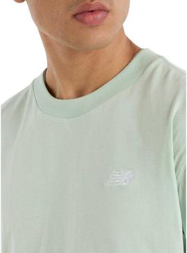 Camiseta New Balance Sport Essentials verde para homens