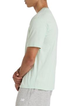 Camiseta New Balance Sport Essentials verde para homens