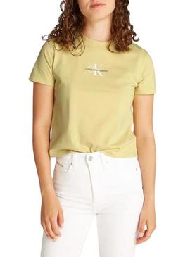 Camiseta Calvin Klein cropped amarela com monograma para mulher.