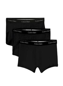 Pack com 3 cuecas Calvin Klein boxer preto e branco para homens.