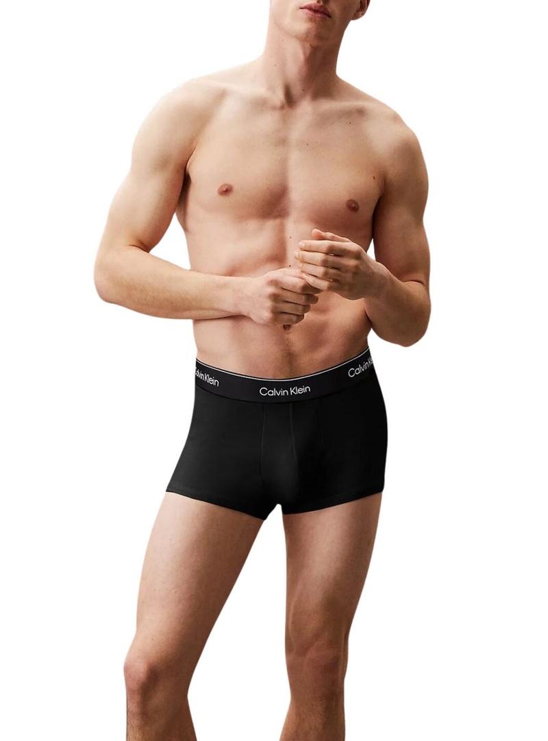 Pack com 3 cuecas Calvin Klein boxer preto e branco para homens.