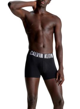 Pack 3 cuecas Calvin Klein boxer ajustadas preta e branca para homem.