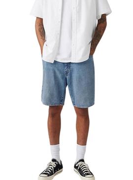 Bermudas Levis 468 Stay Loose azul para homem.