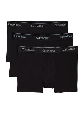 Calcinha Calvin Klein Trunk Boxer preta para homem.