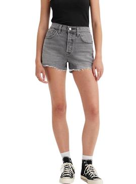 Shorts Levis 501 Original cinza para mulher.