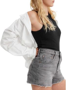 Shorts Levis 501 Original cinza para mulher.
