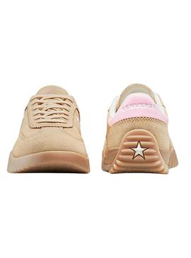 Tênis Converse Run Star Trainer em camurça camel para mulher.