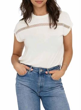 Camiseta Only Free Life bege para mulher.