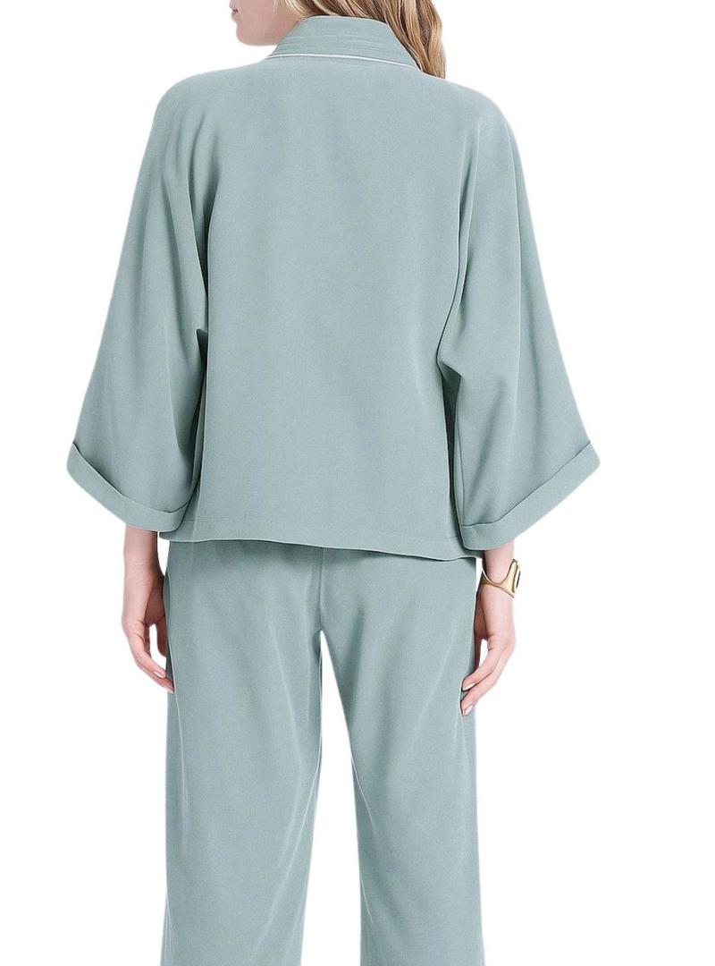 Jaqueta Naf Naf kimono verde para mulher.