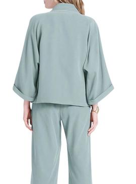 Jaqueta Naf Naf kimono verde para mulher.