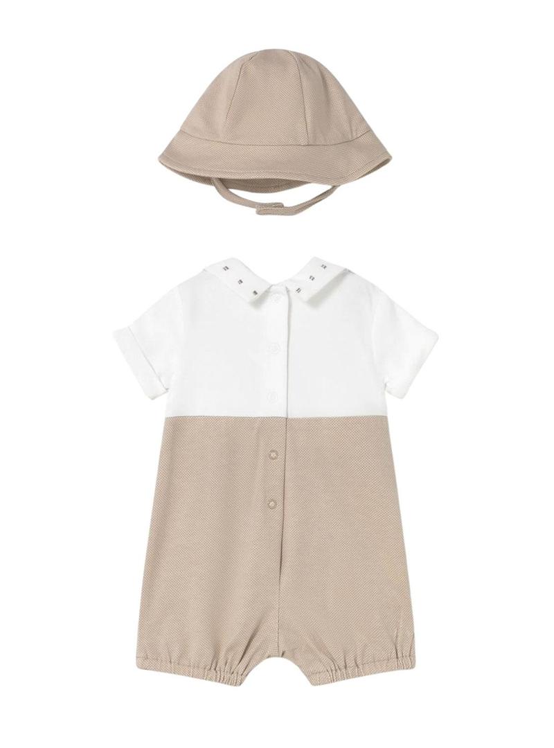Macacão, colete e chapéu Mayoral bege para bebê.