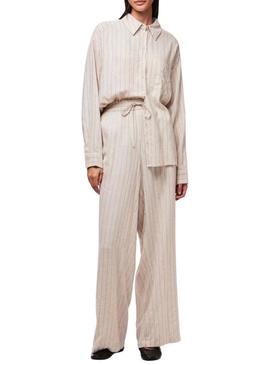 Calça Pieces Pia Wide listrada bege para mulher.