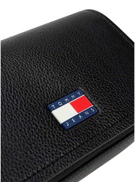 Bolsa Tommy jeans Must Flap preta para mulher.