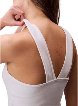 Camiseta Calvin Klein Jeans Rib branca para mulher.