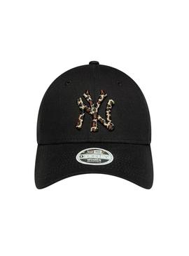 Boné New Era 9Forty preto animal print.