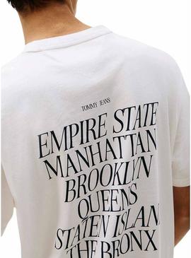 Camiseta Tommy Jeans New York branca para homem.