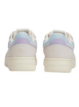 Sapatilhas Tommy Jeans Retro Basket branco e lilás para mulher.