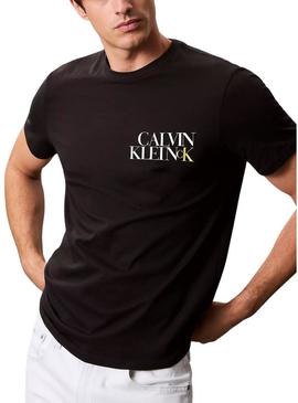 Camiseta Calvin Klein Jeans NY Word Stack preto para homem.