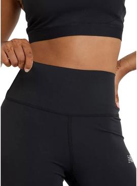 Calças justas New Balance NB Dry pretas para mulher.