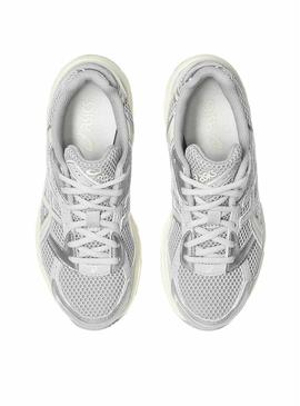 Sapatilhas Asics Gel 1130 cinza para mulher.