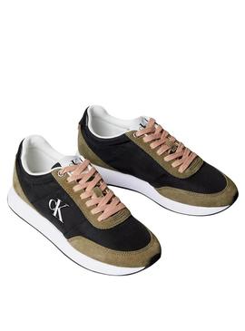 Sapatilhas Calvin Klein Jeans Retro Runner preto e verde para mulher.