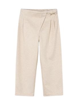 Calça Mayoral de malha com pregas em bege para menina.