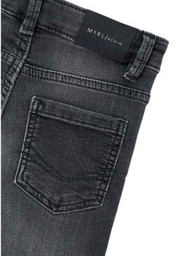 Calça jeans Mayoral ajustada cinza para menino