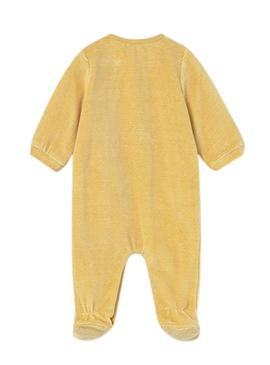 Pijama Mayoral de tundosado amarelo para bebê.