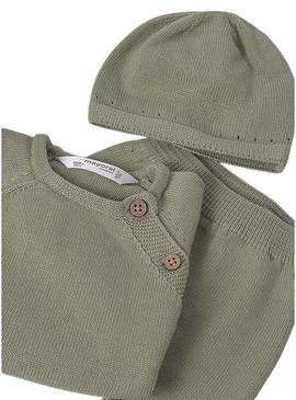 Conjunto de presente de 3 peças Mayoral em tricô verde para bebê.