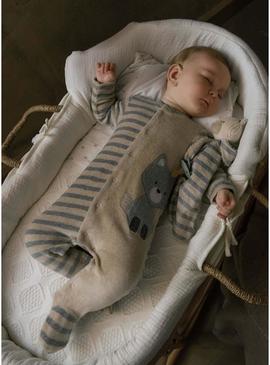 Conjunto de 2 pijamas de veludo tostado Mayoral para bebê.