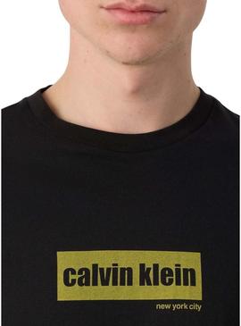 Camiseta Calvin Klein Line Logo preto para homem.
