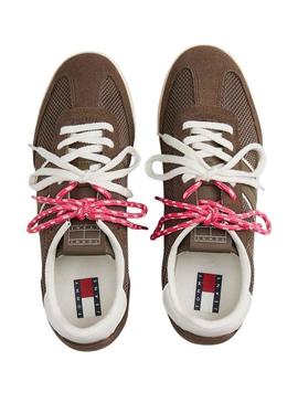 Sapatos Tommy Jeans de duplo cordão marrom para mulher.