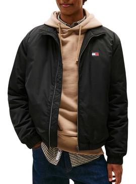 Jaqueta Tommy Jeans Essential Padded preta para homem.