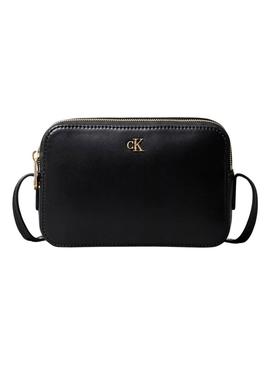 Bolsa transversal Calvin Klein com logotipo de monograma preto para mulher.