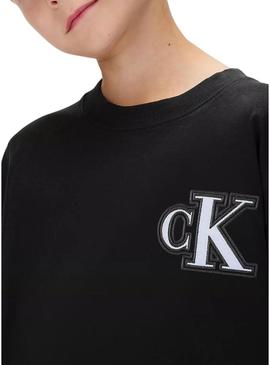 Camiseta Calvin Klein Festive logo preto para criança.