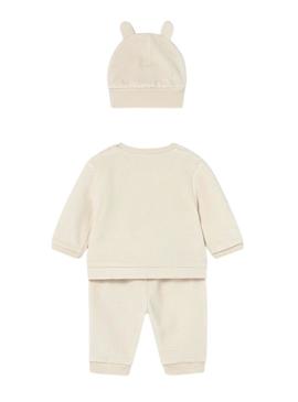 Terno de treino Mayoral 3 peças em veludo cotelê bege para menino.