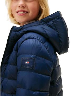 Casaco acolchoado marinho Tommy Hilfiger para crianças.