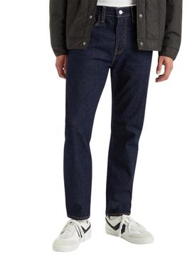 Calça jeans Levi's 502 denim escuro para homem.