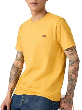 Camiseta básica amarela Levi's para homem.