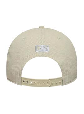 Boné New Era Cord bege LA para mulher.
