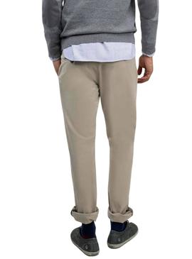 Calça chinesa El Ganso bege slim fit para homem.