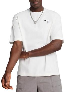 Camiseta Puma Wardrobe Boxy branca para homem.