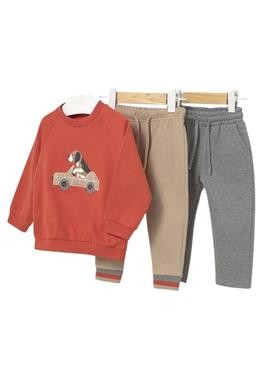 Conjunto de treino Mayoral laranja com carro 2 calças para bebê.