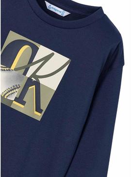 Camiseta Mayoral com letras marinho para menino