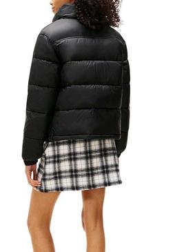 Jaqueta acolchoada Tommy Jeans Hidden Hood preta para mulher.