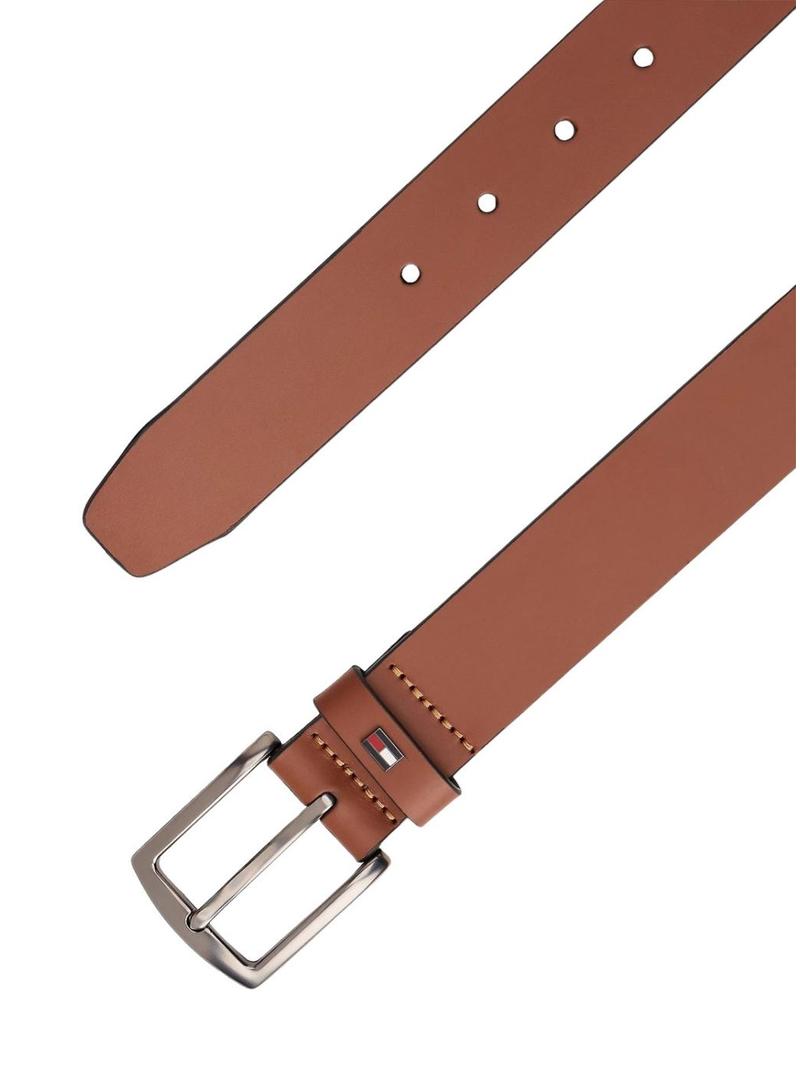 Cinto de couro Tommy Hilfiger Denton com logo de camelo para homem.