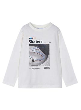 Conjunto de 2 camisetas Mayoral skate branco marinho para menino.