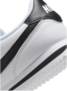Tênis Nike Cortez para crianças, branco e preto, para meninos e meninas.